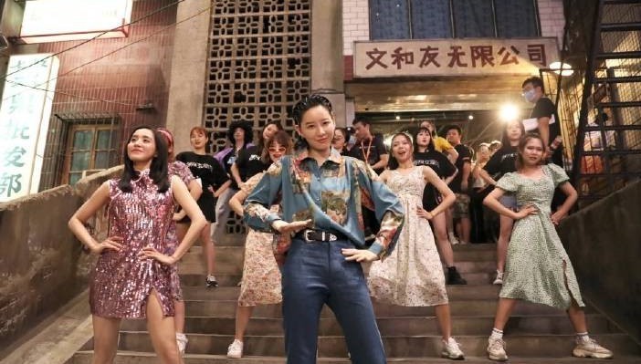 《乘风破浪》王智李斯丹妮复古disco版主题曲，差点