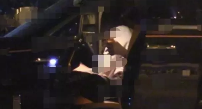 李云迪深夜当街小便 风度翩翩的钢琴王子哪去了？